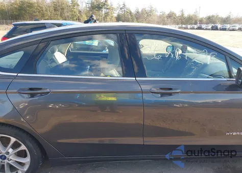 2019 Ford Fusion Hybrid Se from USA, damaged, VIN 3FA6P0LU4KR101166